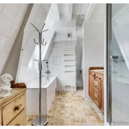 The Wonder - Duplex & Quiet - Piano -latin Quarter Apartamento *